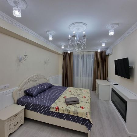 Business Class Apartments In The City Center 키시나우 외부 사진
