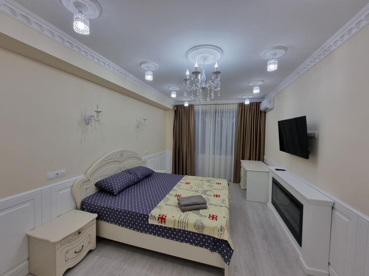 Business Class Apartments In The City Center 키시나우 외부 사진