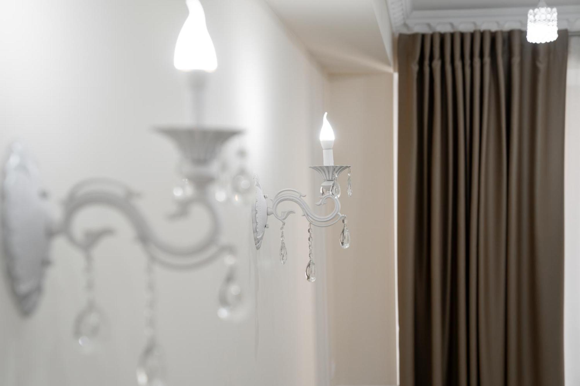 Business Class Apartments In The City Center 키시나우 외부 사진