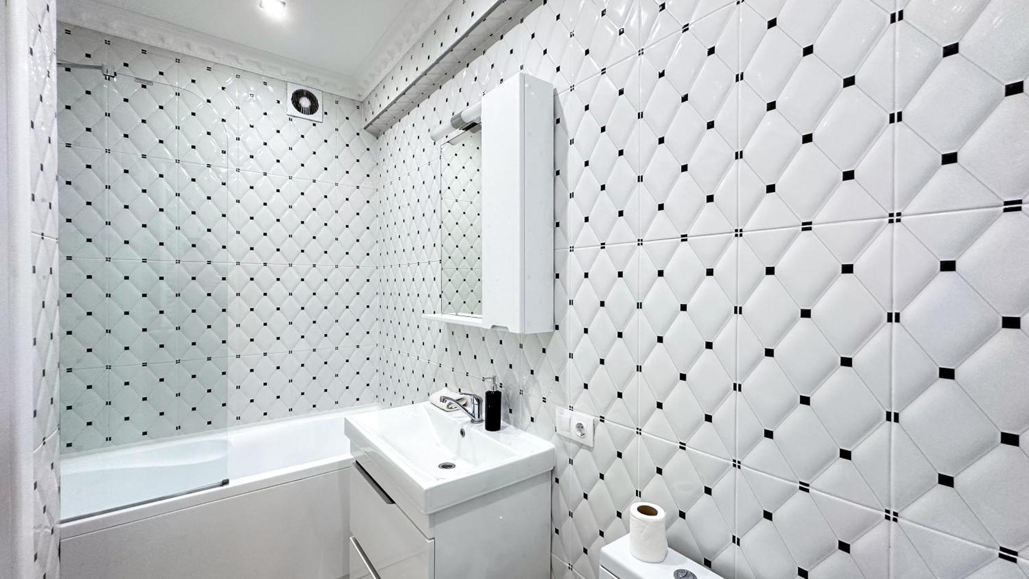 Business Class Apartments In The City Center 키시나우 외부 사진