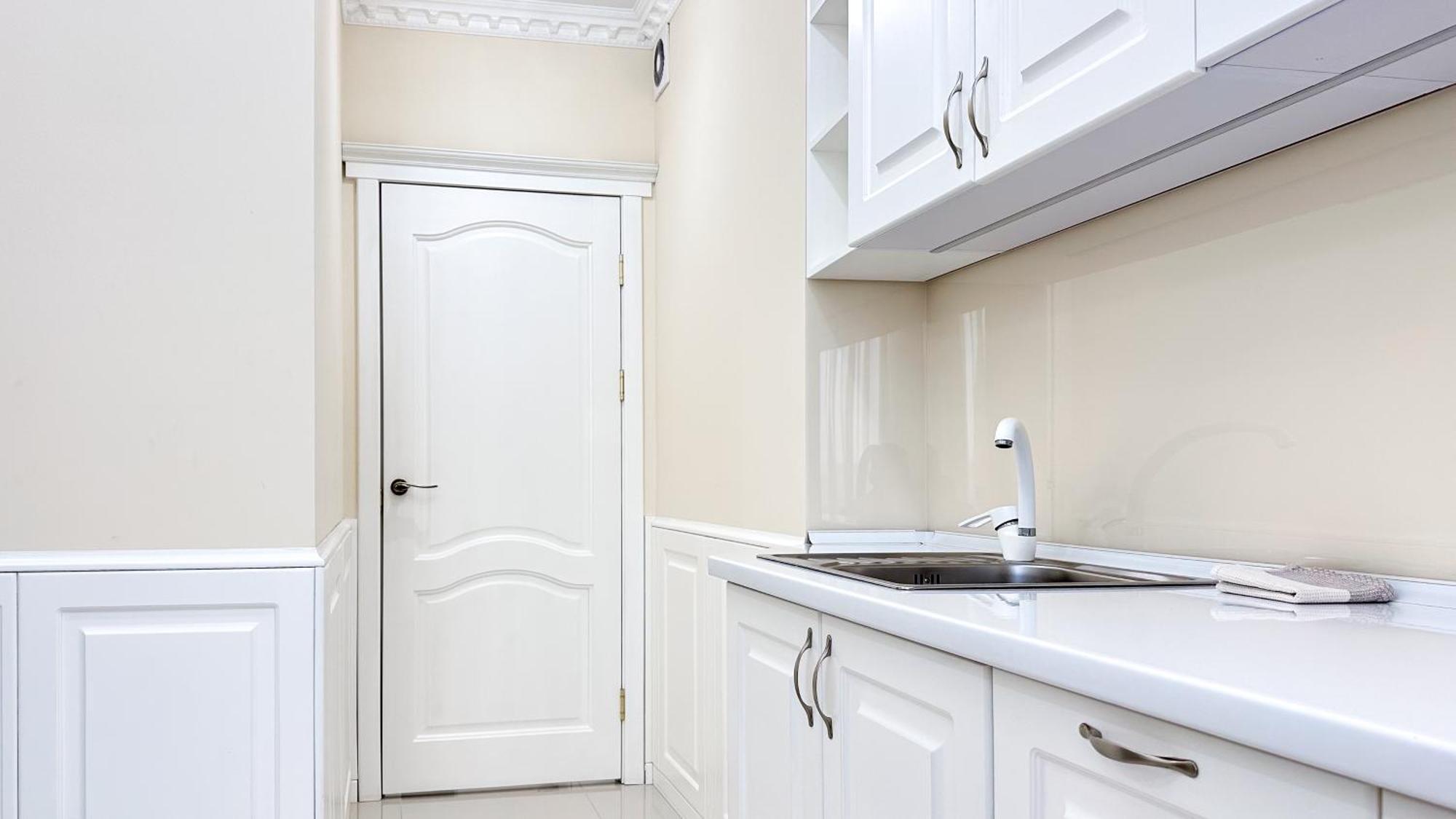 Business Class Apartments In The City Center 키시나우 외부 사진