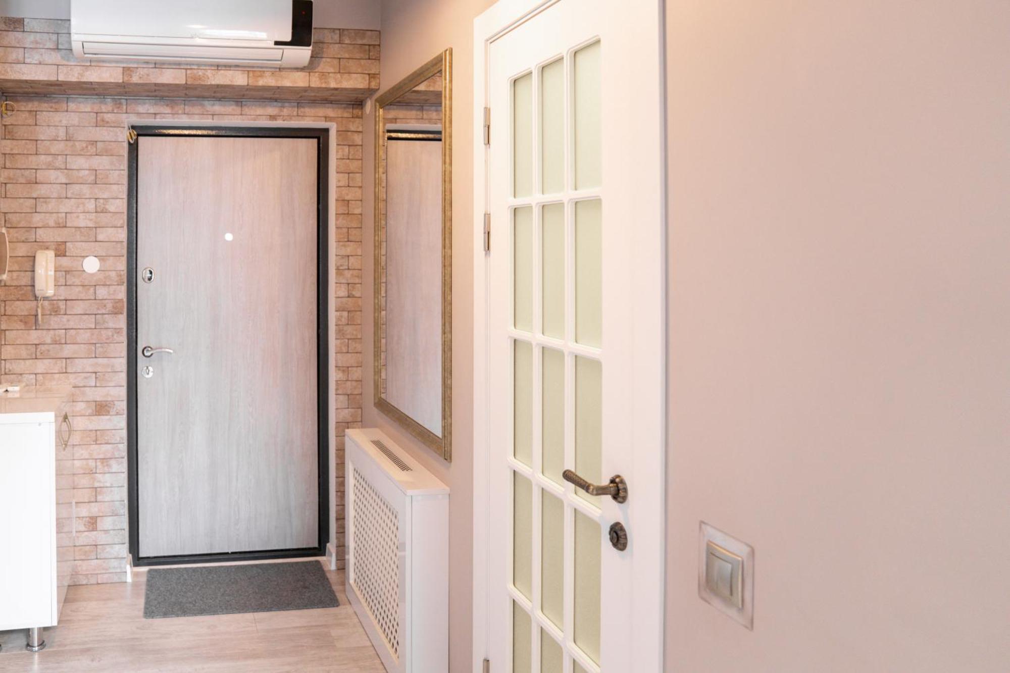 Business Class Apartments In The City Center 키시나우 외부 사진