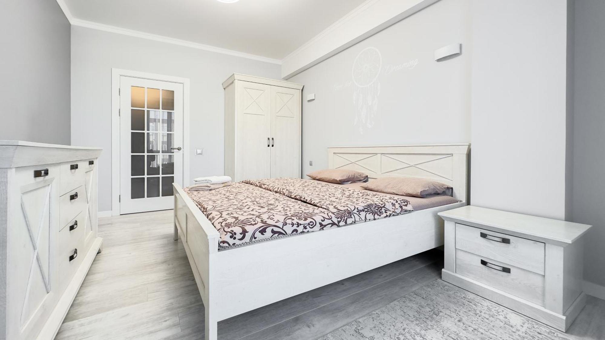 Business Class Apartments In The City Center 키시나우 외부 사진