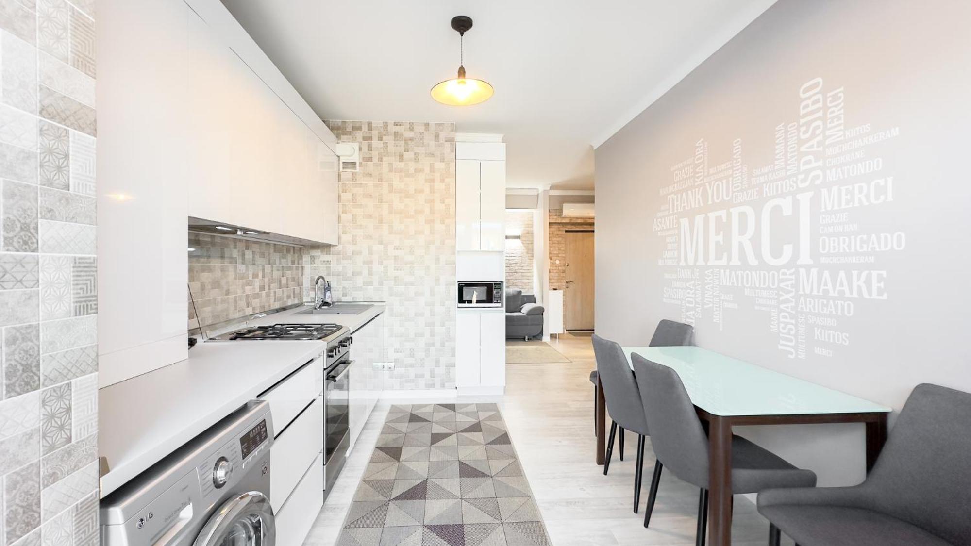 Business Class Apartments In The City Center 키시나우 외부 사진